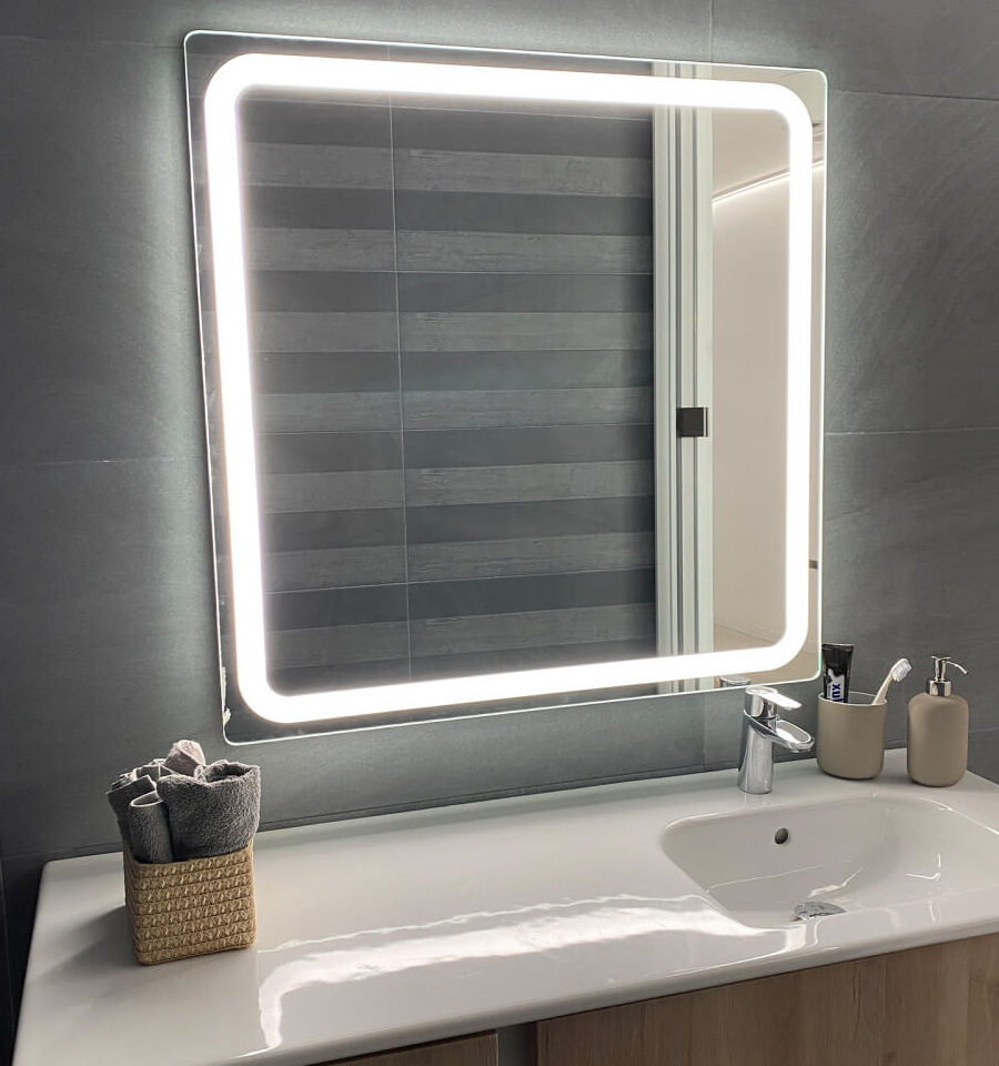 Iluminación LED para espejos: ¡mejora tu espacio con la tecnología más moderna!