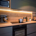 Cómo instalar luces LED en gabinetes de cocina