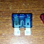 Identifica fácilmente un fusible quemado en tu hogar