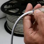 Cómo conectar una tira LED a la corriente 220V de forma segura